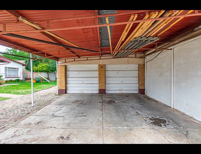 3 BEDROOM HOUSE FOR SALE IN BRENTHURST